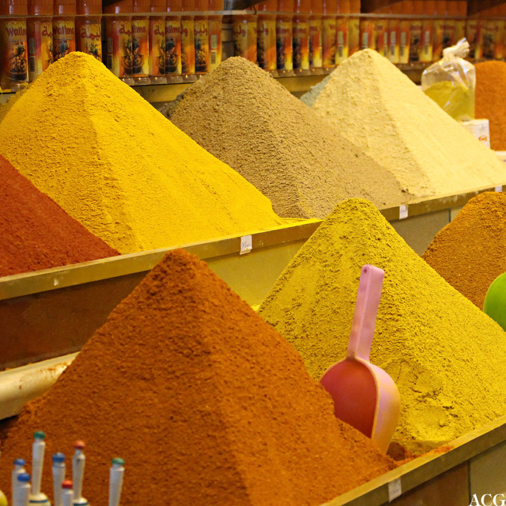 krydder på marked i Marrakech