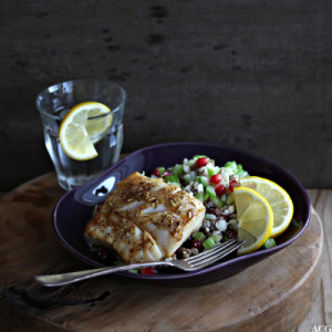 Bilde av tallerken med fisk og salat